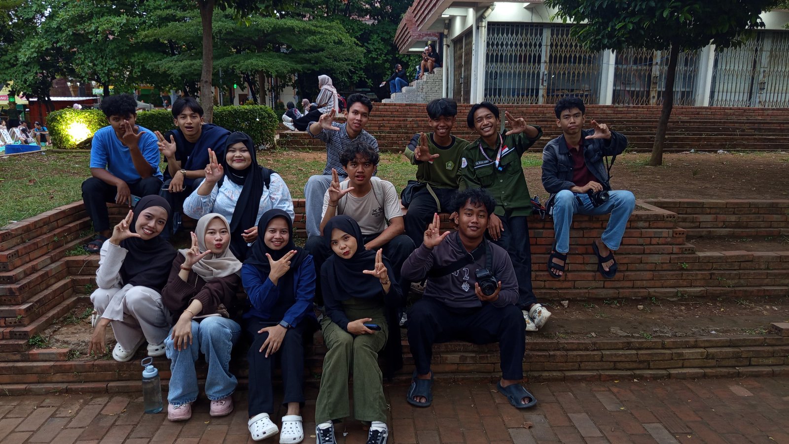 Hunting Bareng Lensa Senja