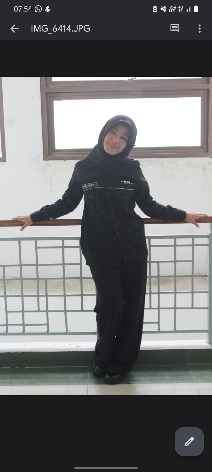 Foto Bulan Madiyanti Azka